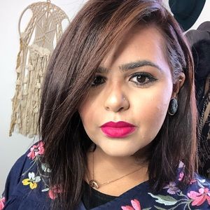 Meet your Posher, Aysha